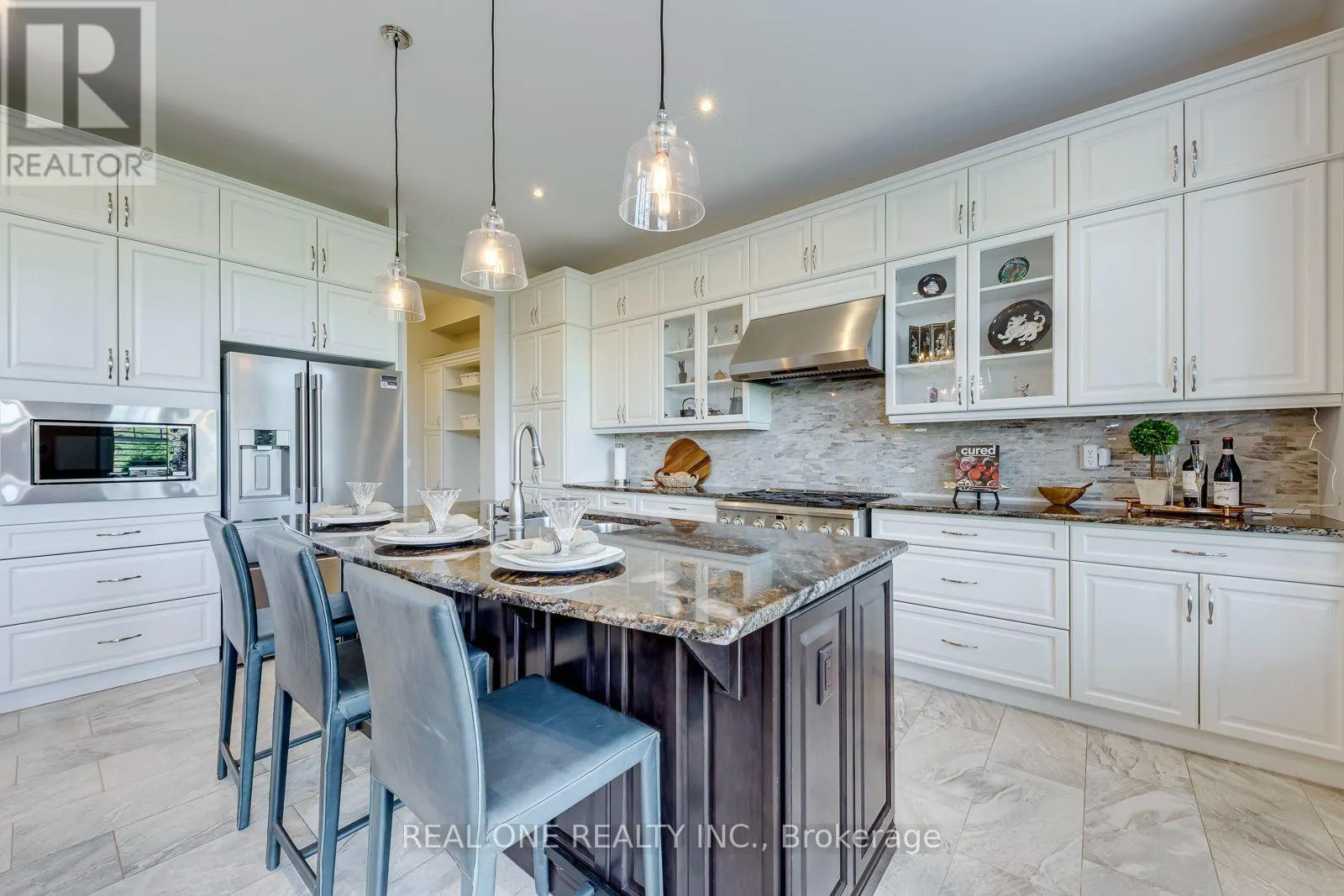 3181 SUNFLOWER DRIVE