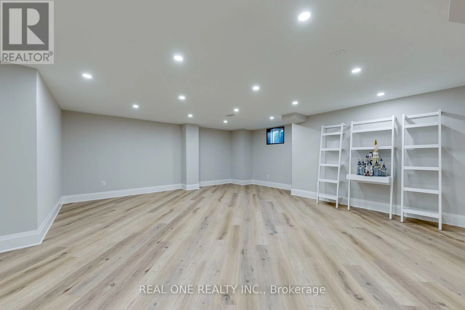 3181 SUNFLOWER DRIVE
