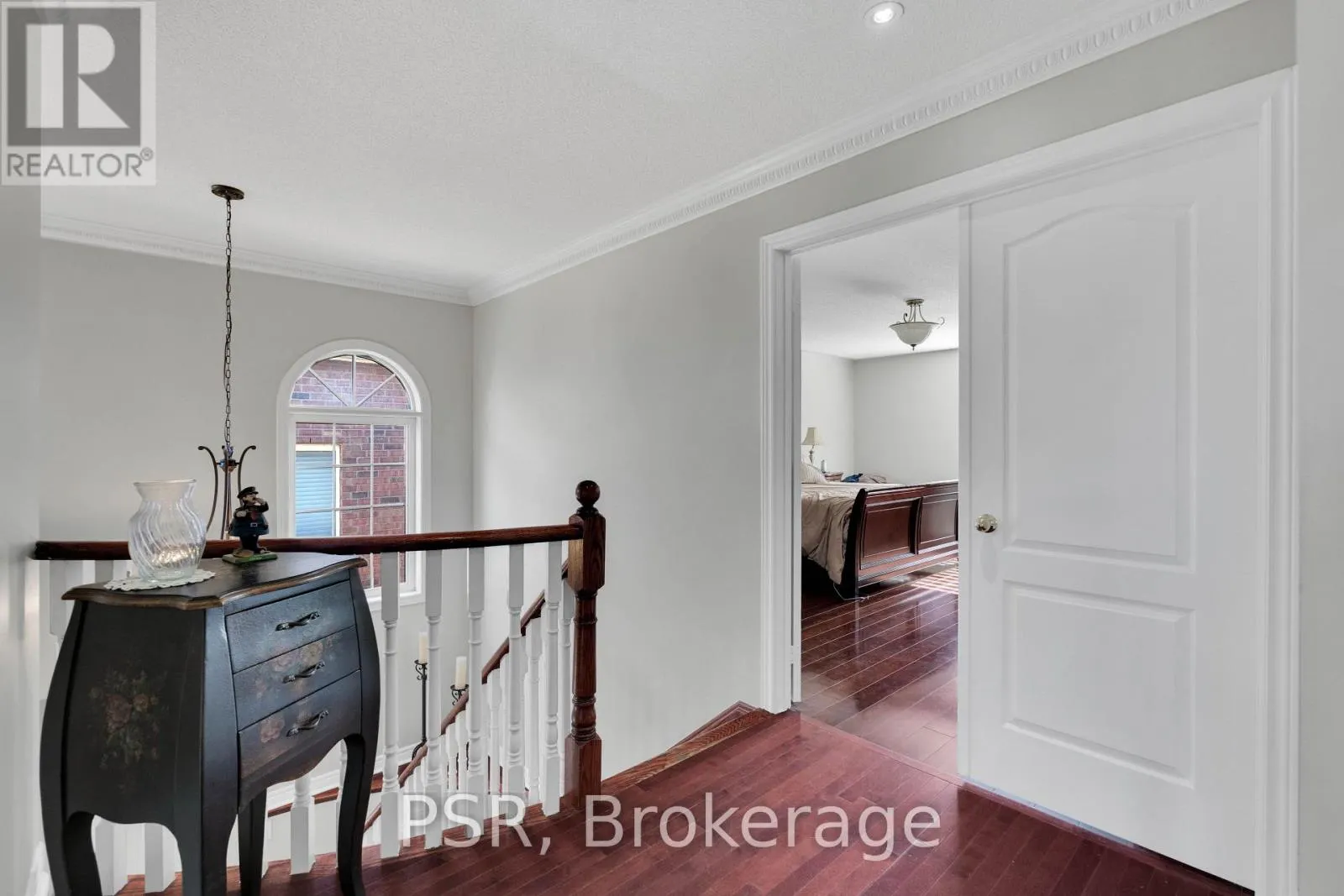 10 BACCARAT CRESCENT