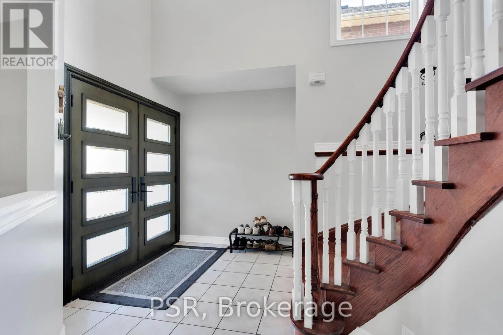 10 BACCARAT CRESCENT