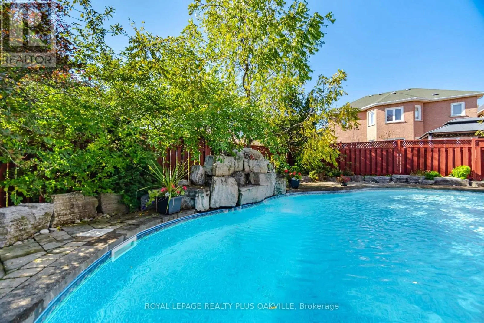 5892 GLEN ERIN DRIVE