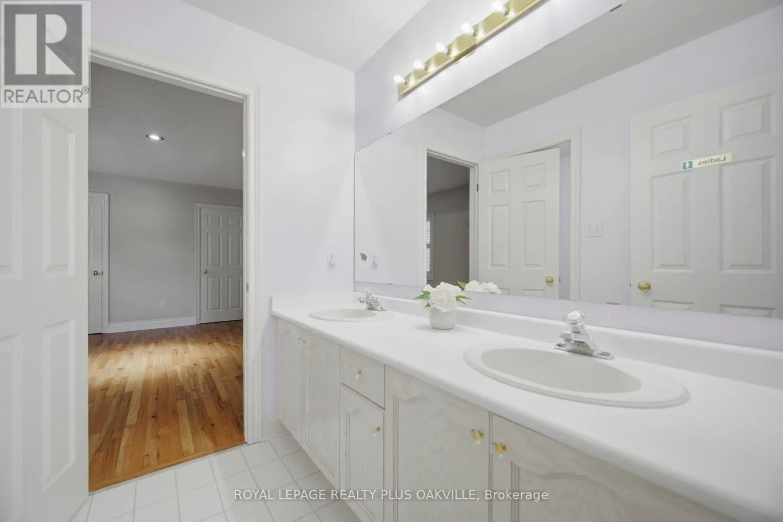 5892 GLEN ERIN DRIVE