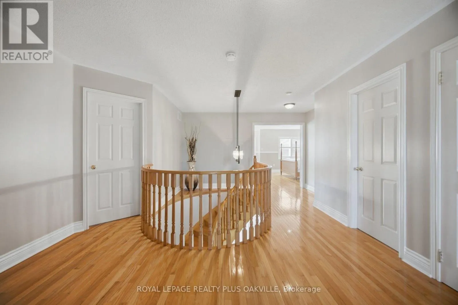 5892 GLEN ERIN DRIVE