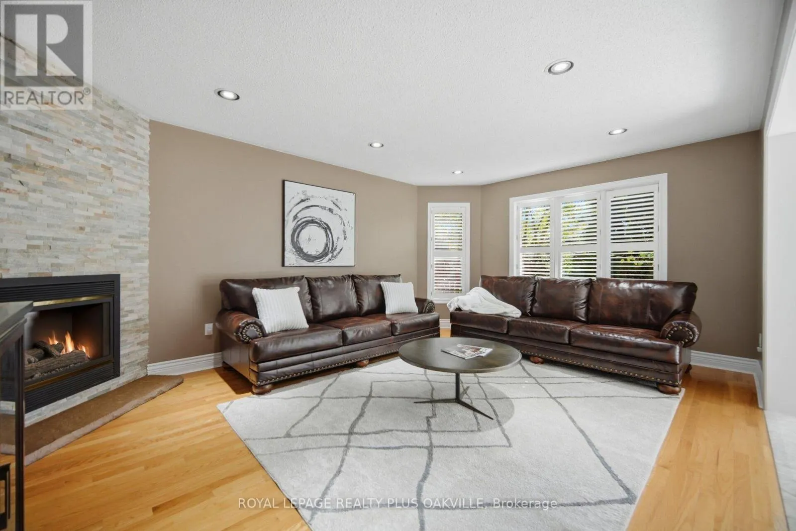5892 GLEN ERIN DRIVE