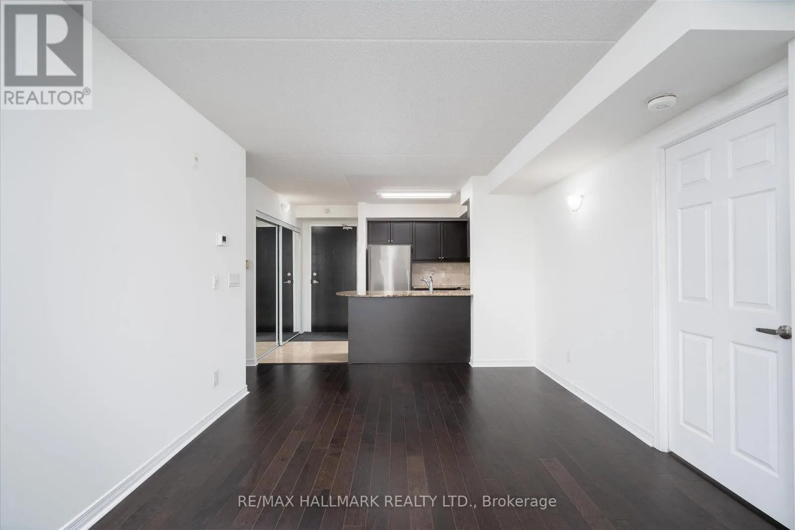 316 - 60 VIA ROSEDALE