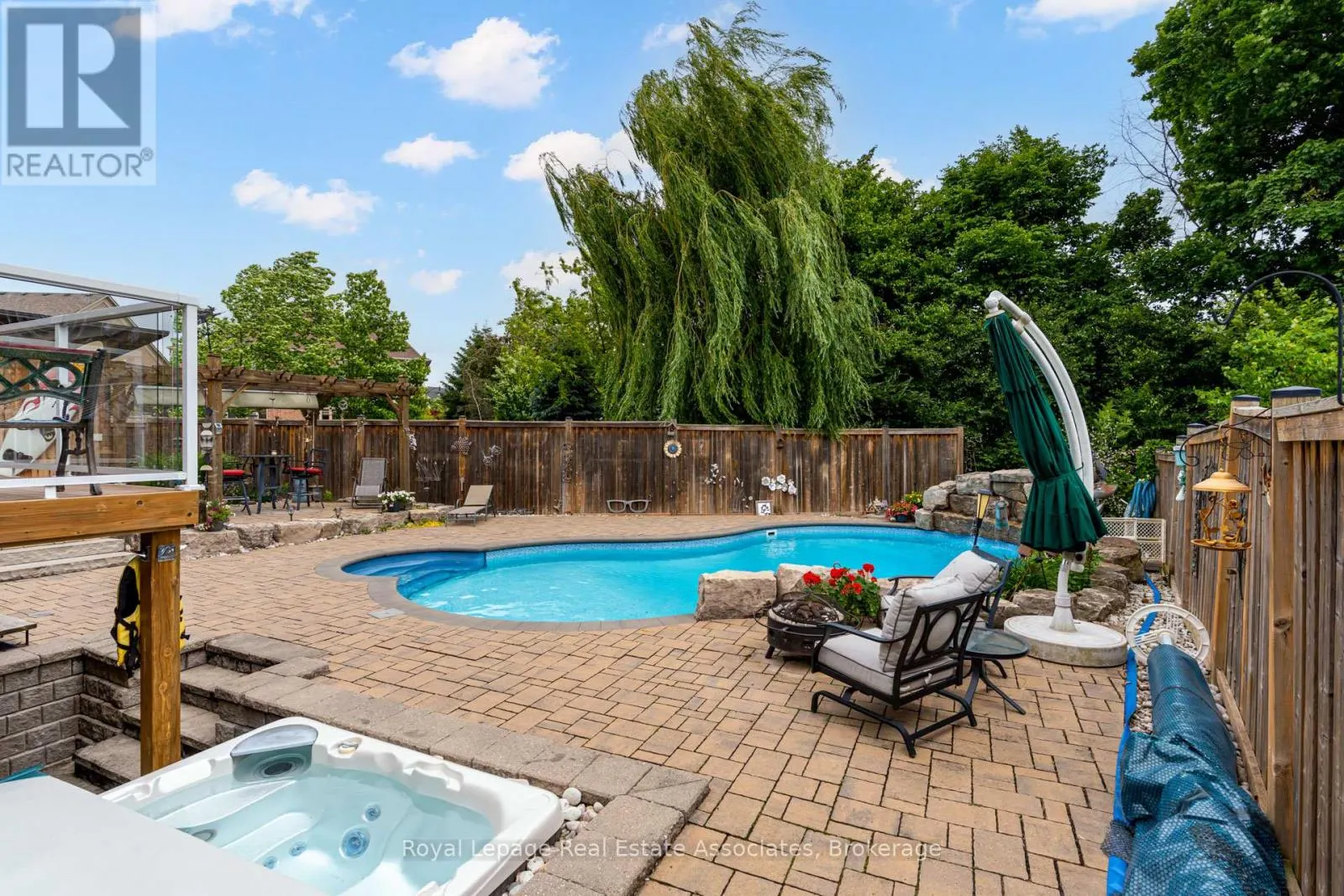 20 CANNINGTON CRESCENT