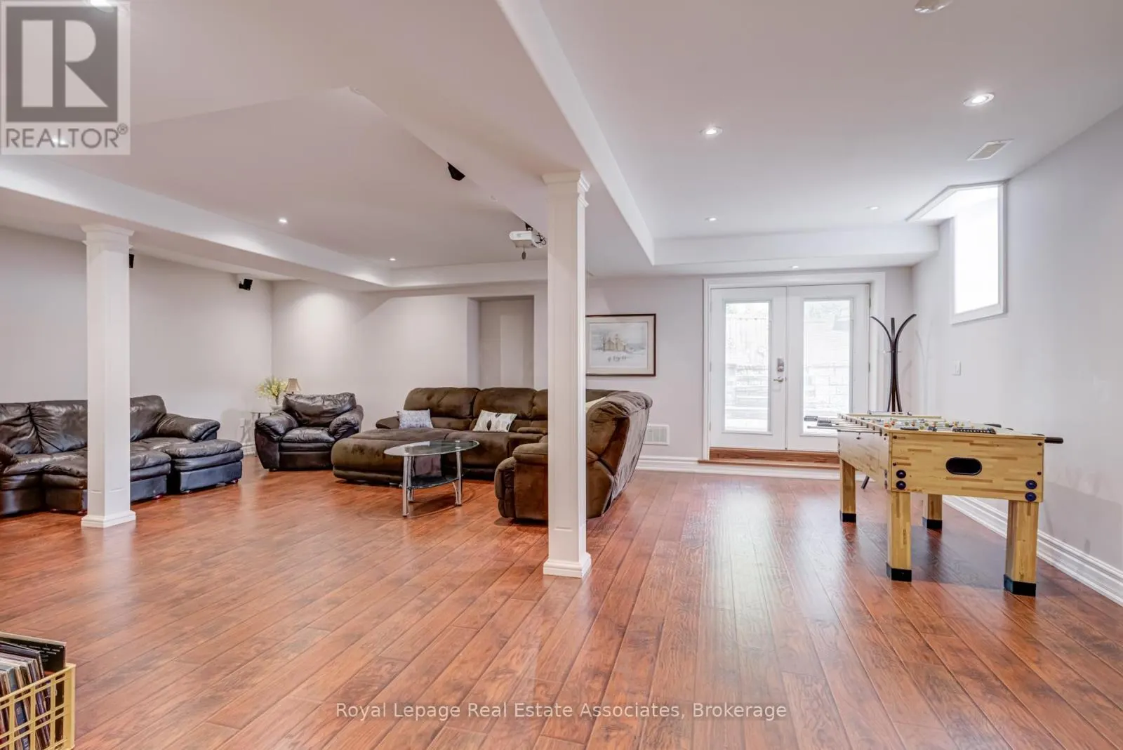 20 CANNINGTON CRESCENT