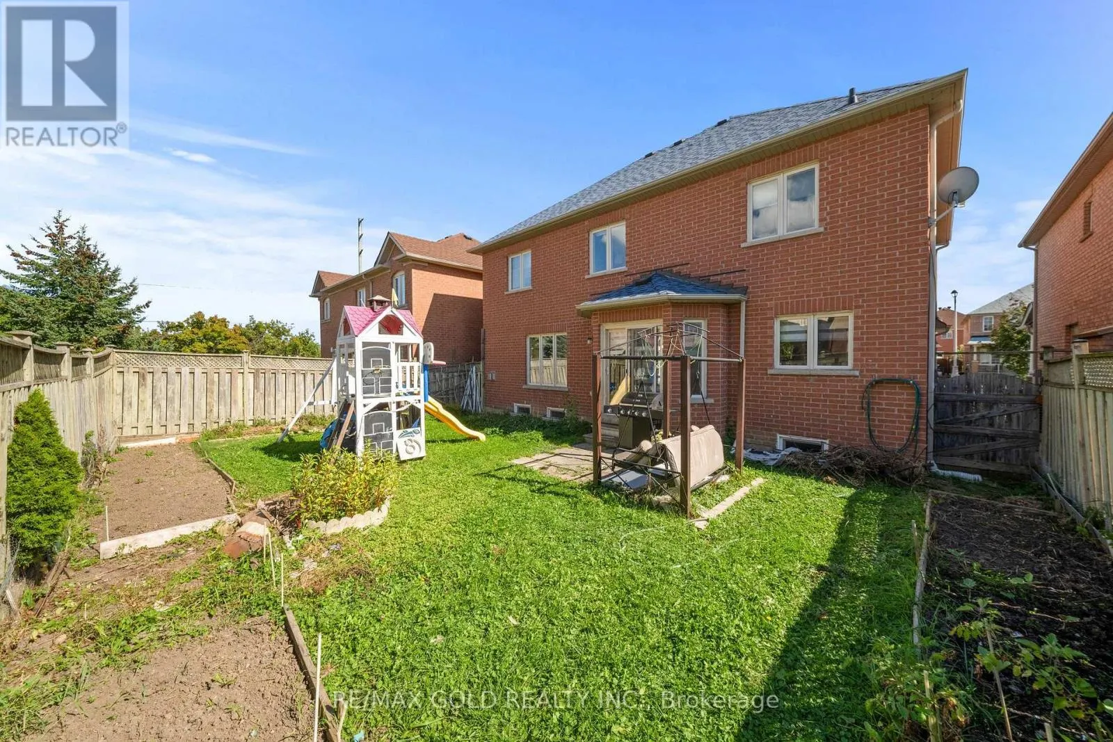 4 AUSTRALIA DRIVE