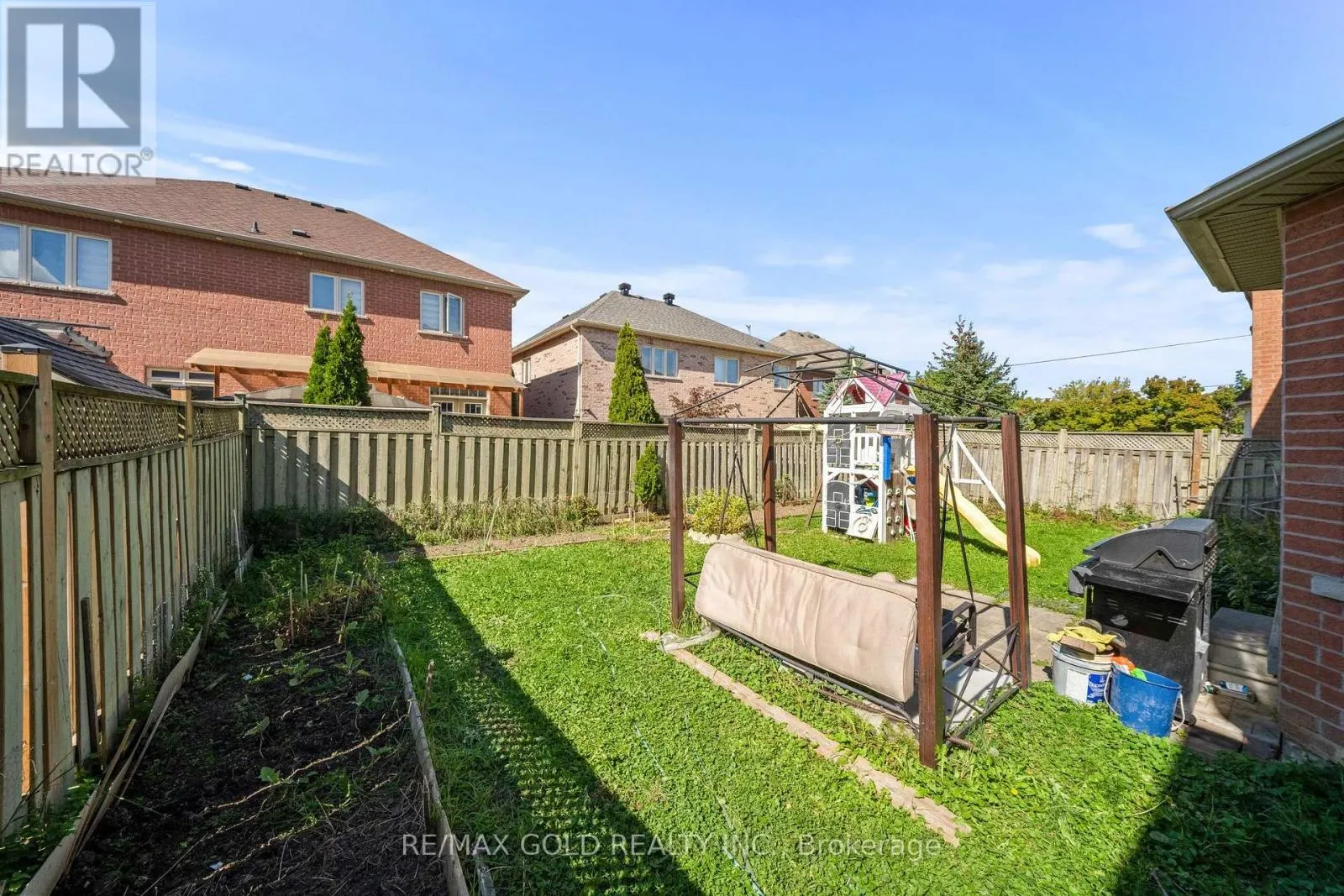 4 AUSTRALIA DRIVE
