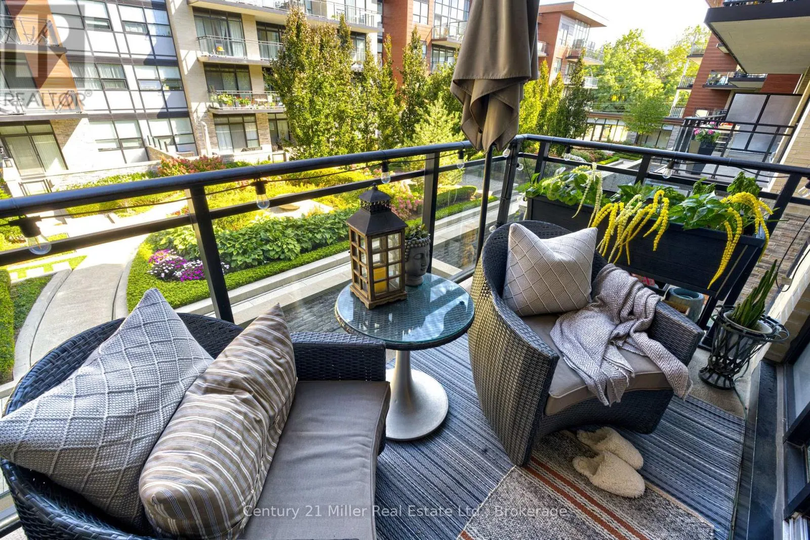 263 - 1575 LAKESHORE ROAD W #263