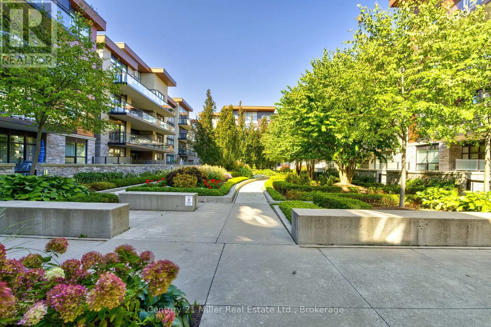 263 - 1575 LAKESHORE ROAD W #263
