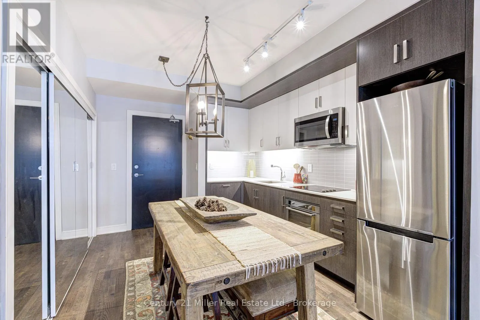 263 - 1575 LAKESHORE ROAD W #263