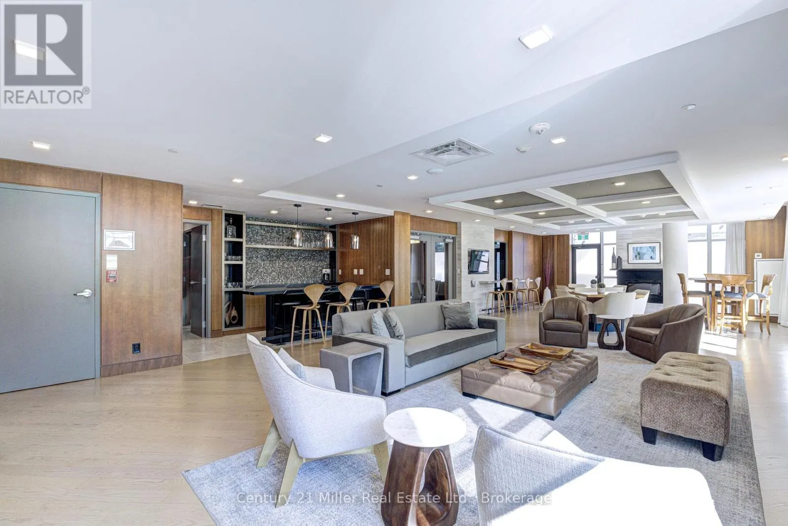 263 - 1575 LAKESHORE ROAD W #263