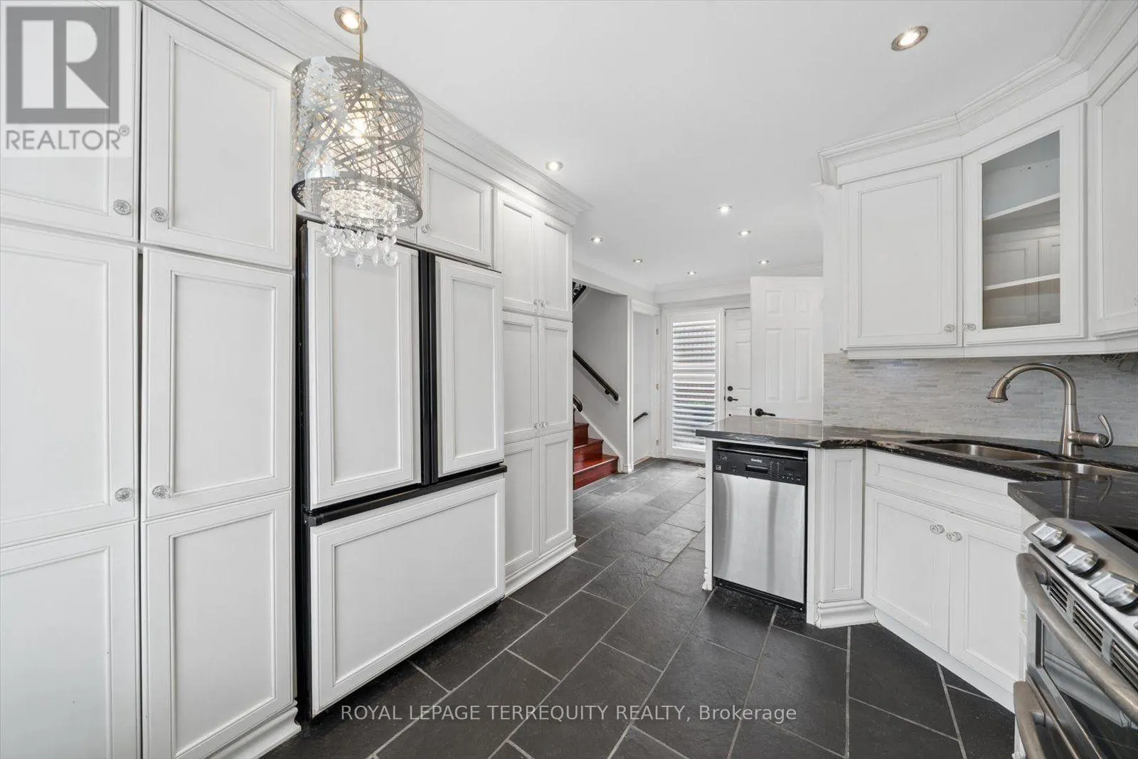 1825 HYDE MILL CRESCENT