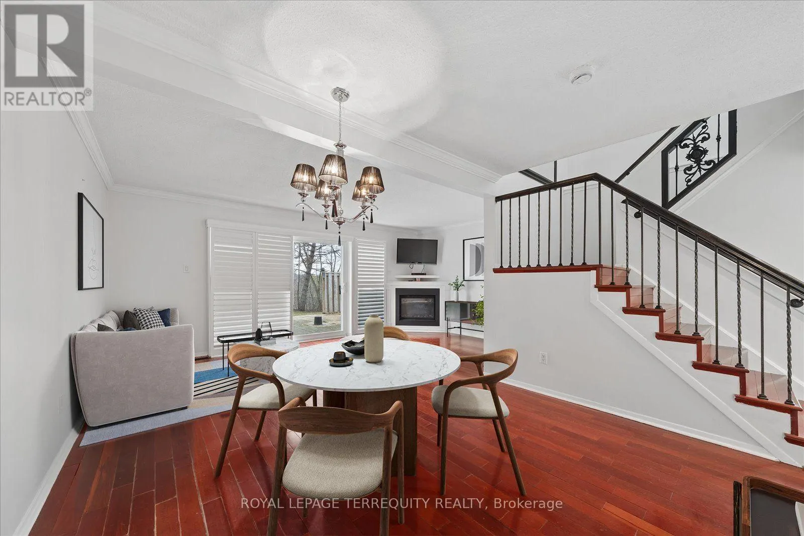 1825 HYDE MILL CRESCENT