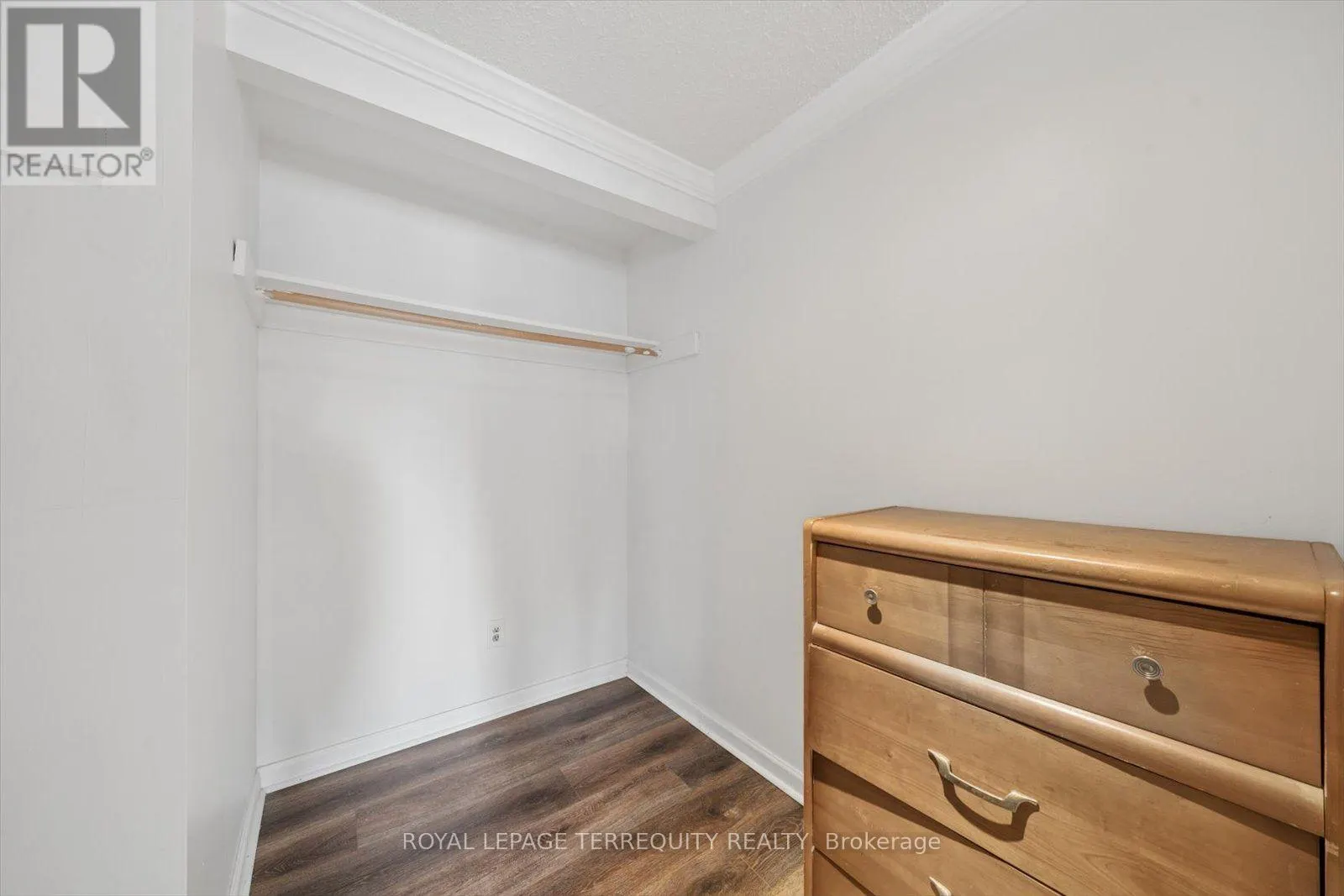 1825 HYDE MILL CRESCENT