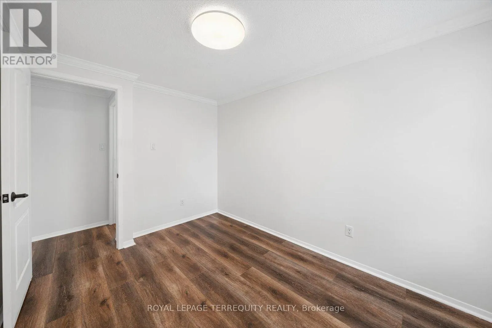 1825 HYDE MILL CRESCENT