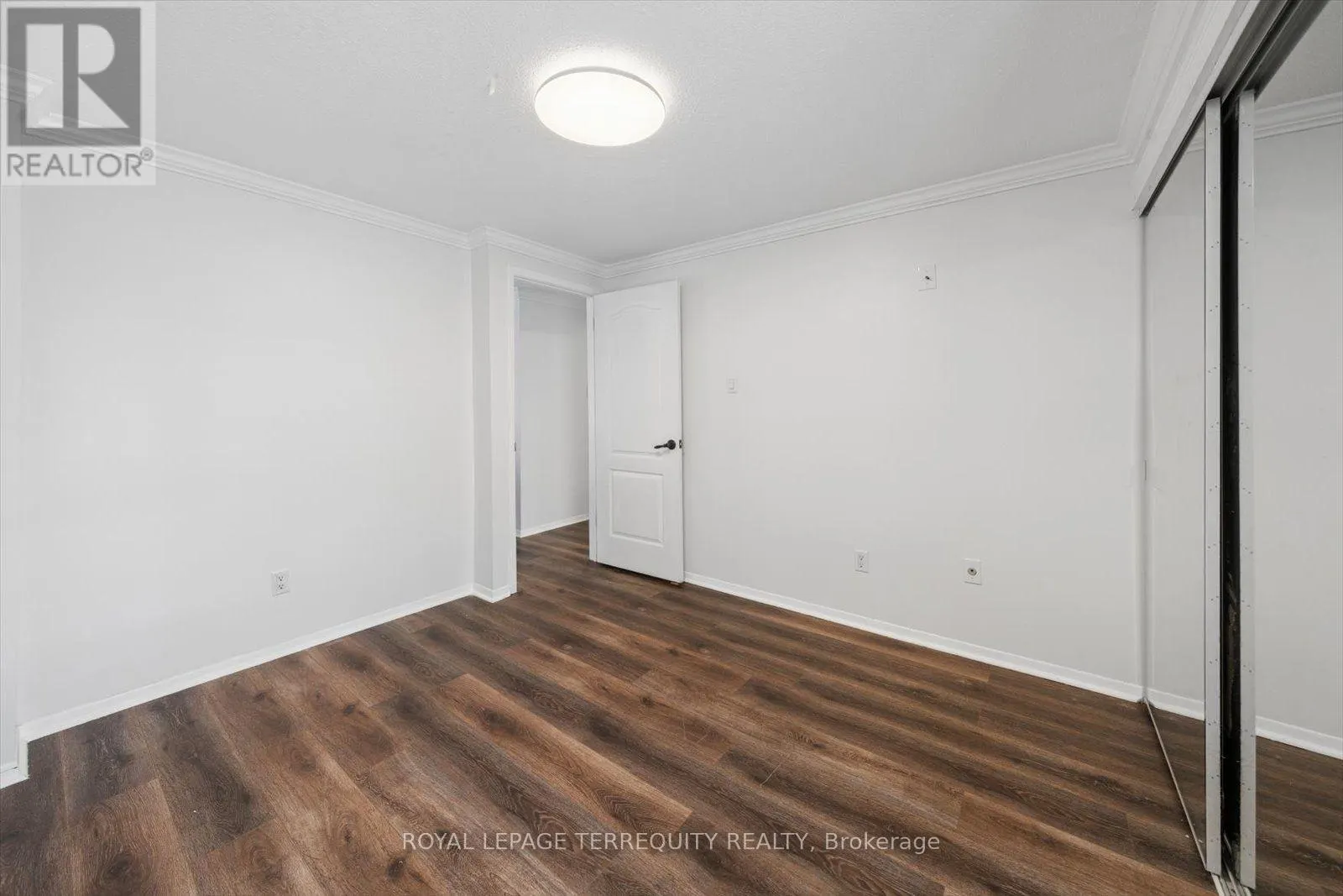 1825 HYDE MILL CRESCENT