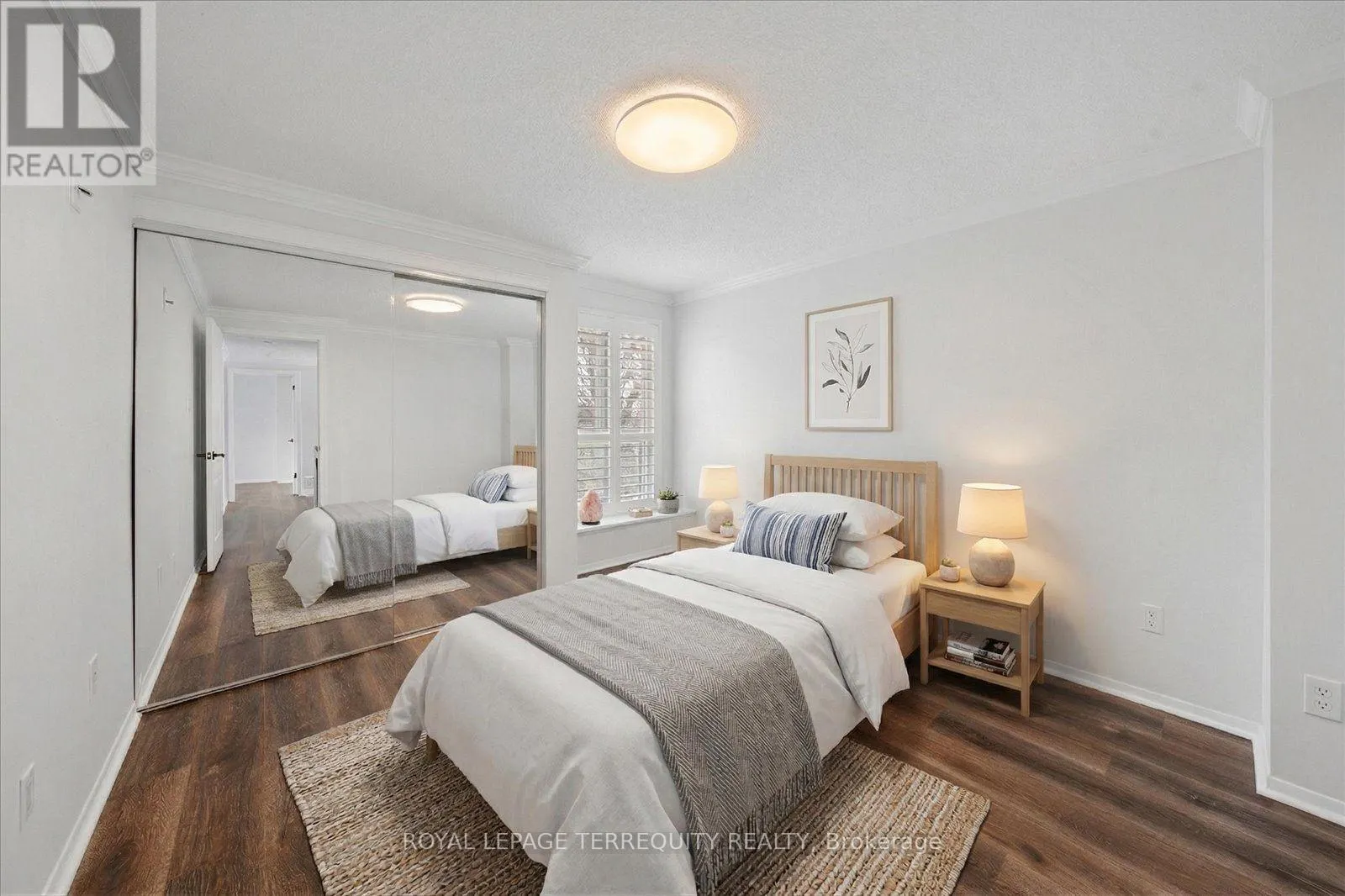 1825 HYDE MILL CRESCENT