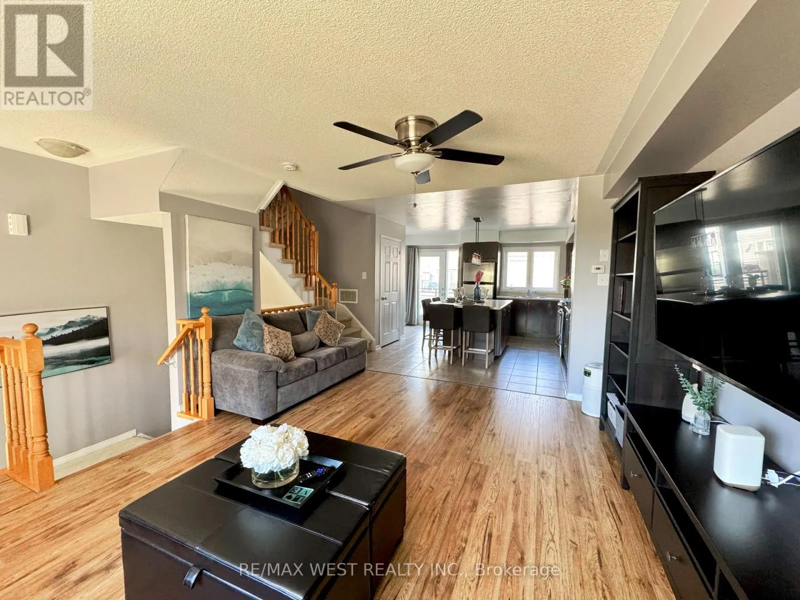 136 - 60 FAIRWOOD CIRCLE