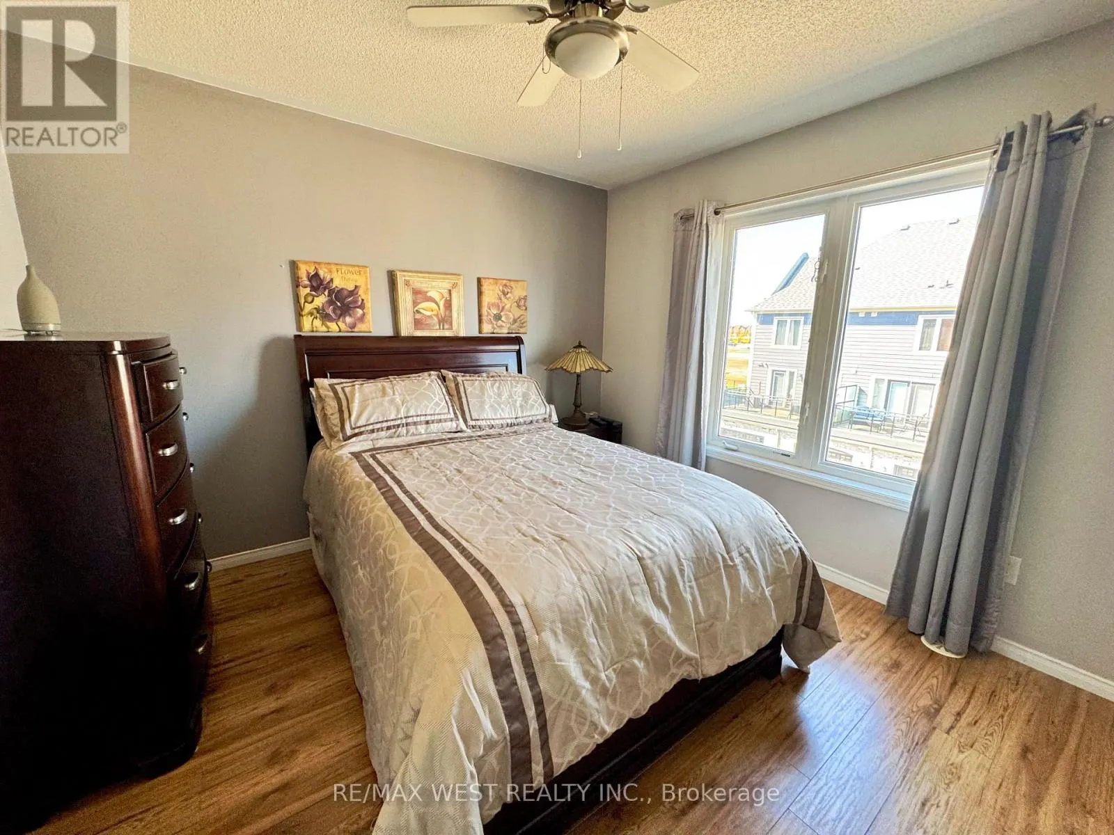 136 - 60 FAIRWOOD CIRCLE