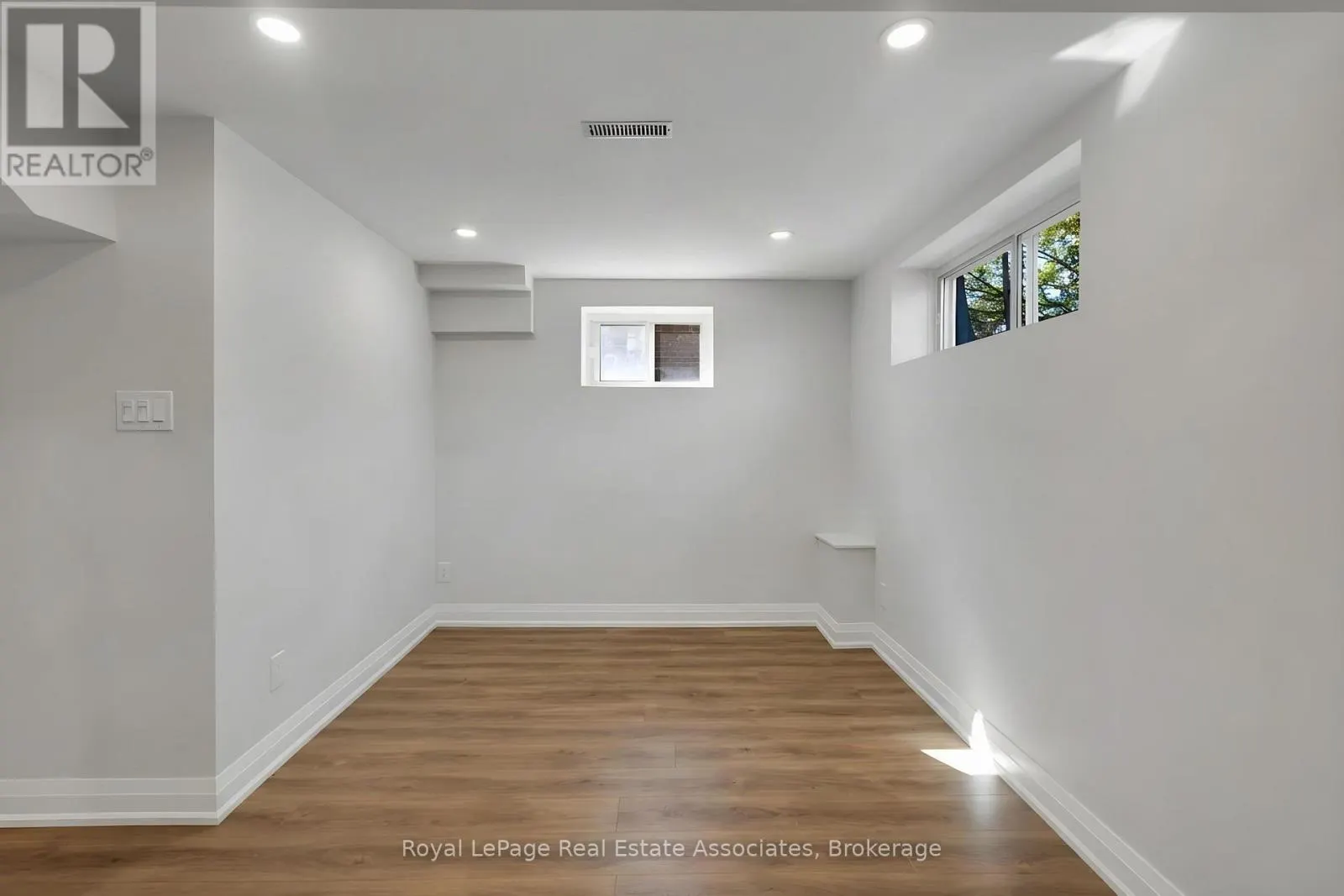 2086 BRIDGE ROAD