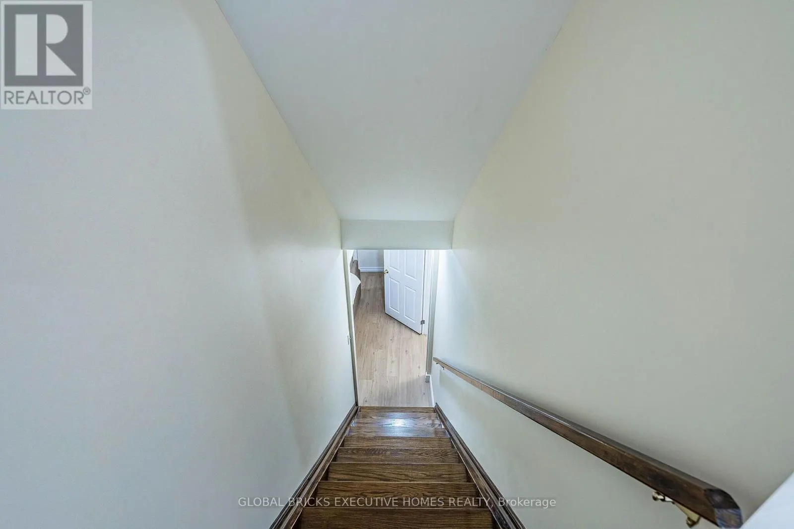 6348 NEWCOMBE DRIVE