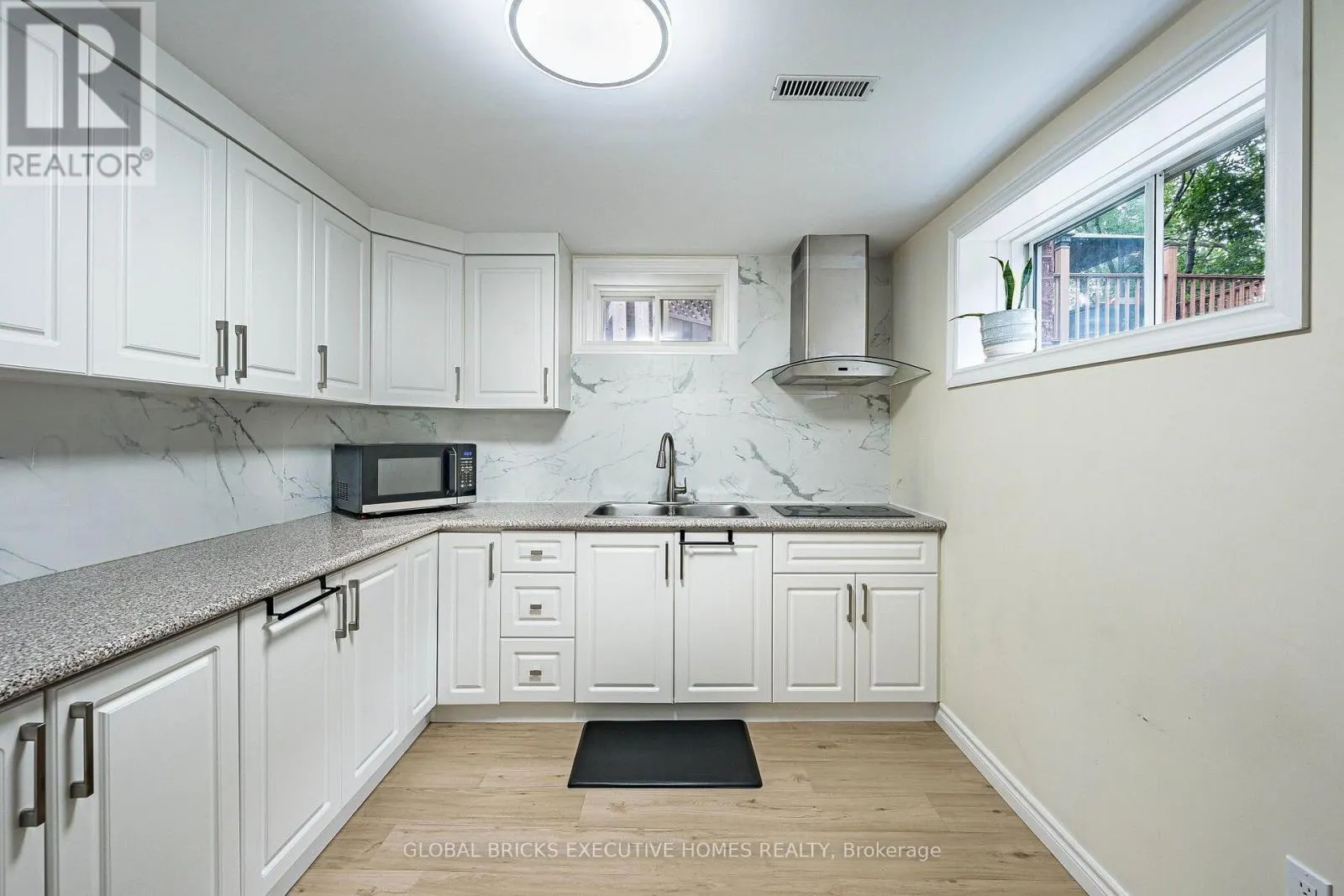6348 NEWCOMBE DRIVE