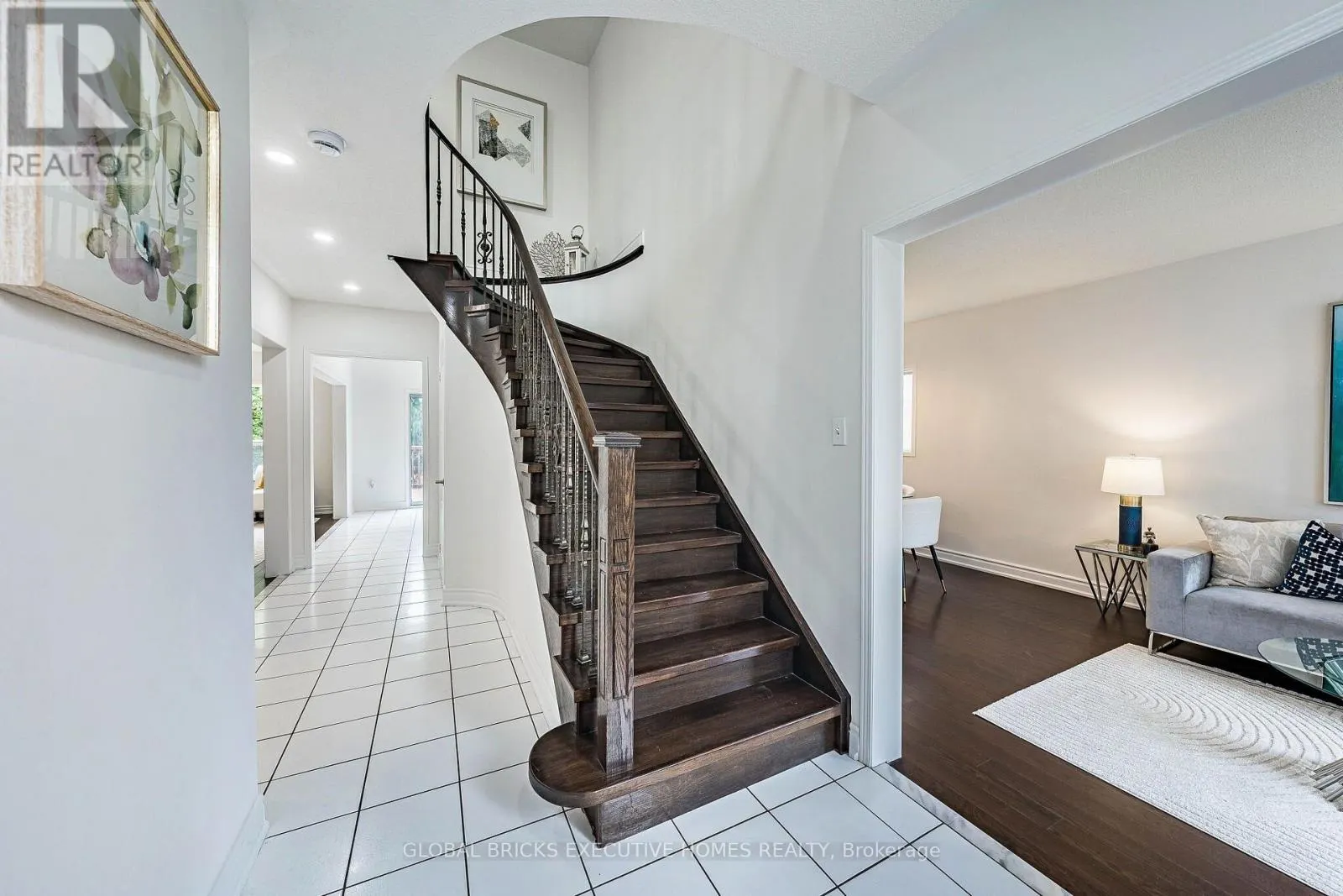 6348 NEWCOMBE DRIVE