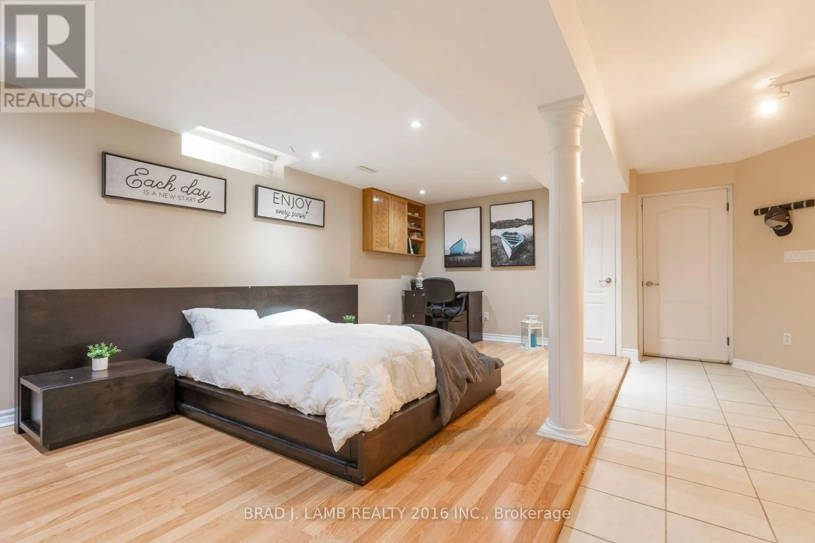 8 BURNLEY PLACE