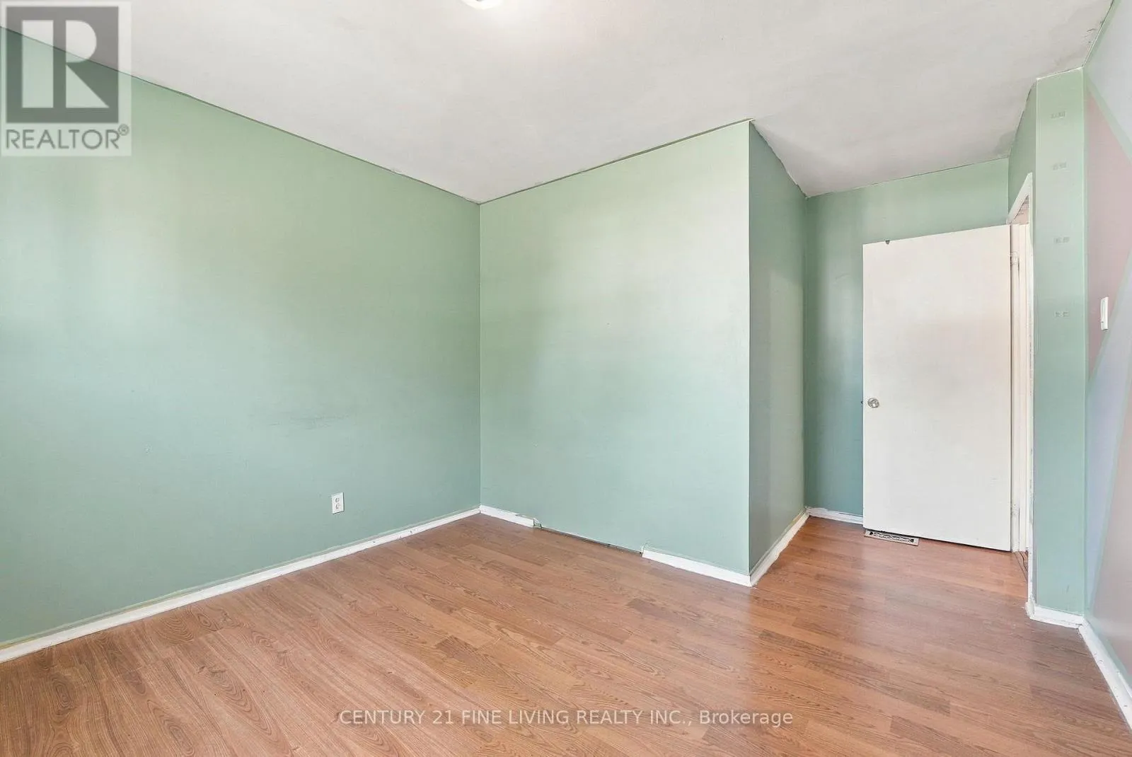 132 BRENTWOOD DRIVE