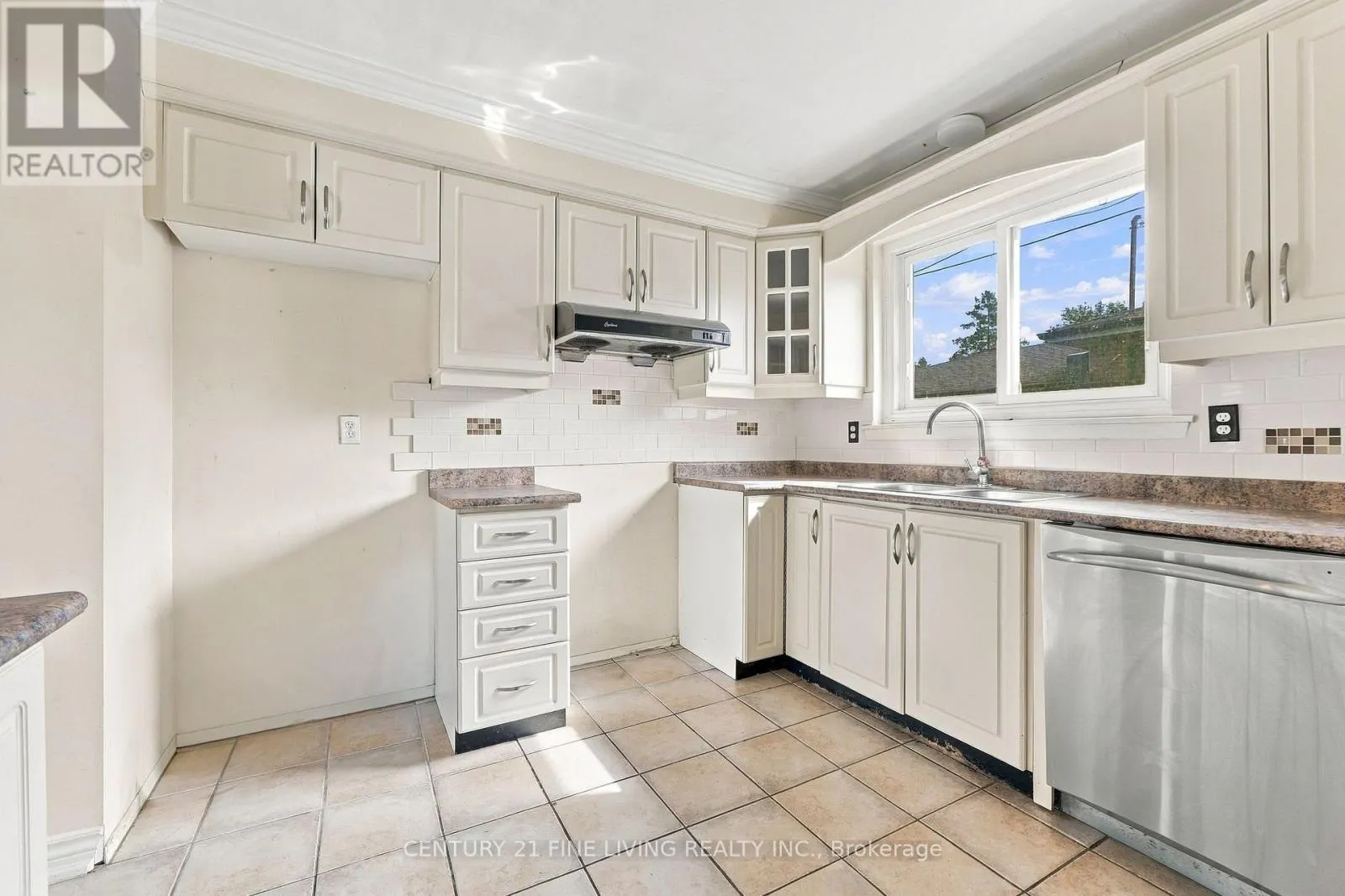 132 BRENTWOOD DRIVE