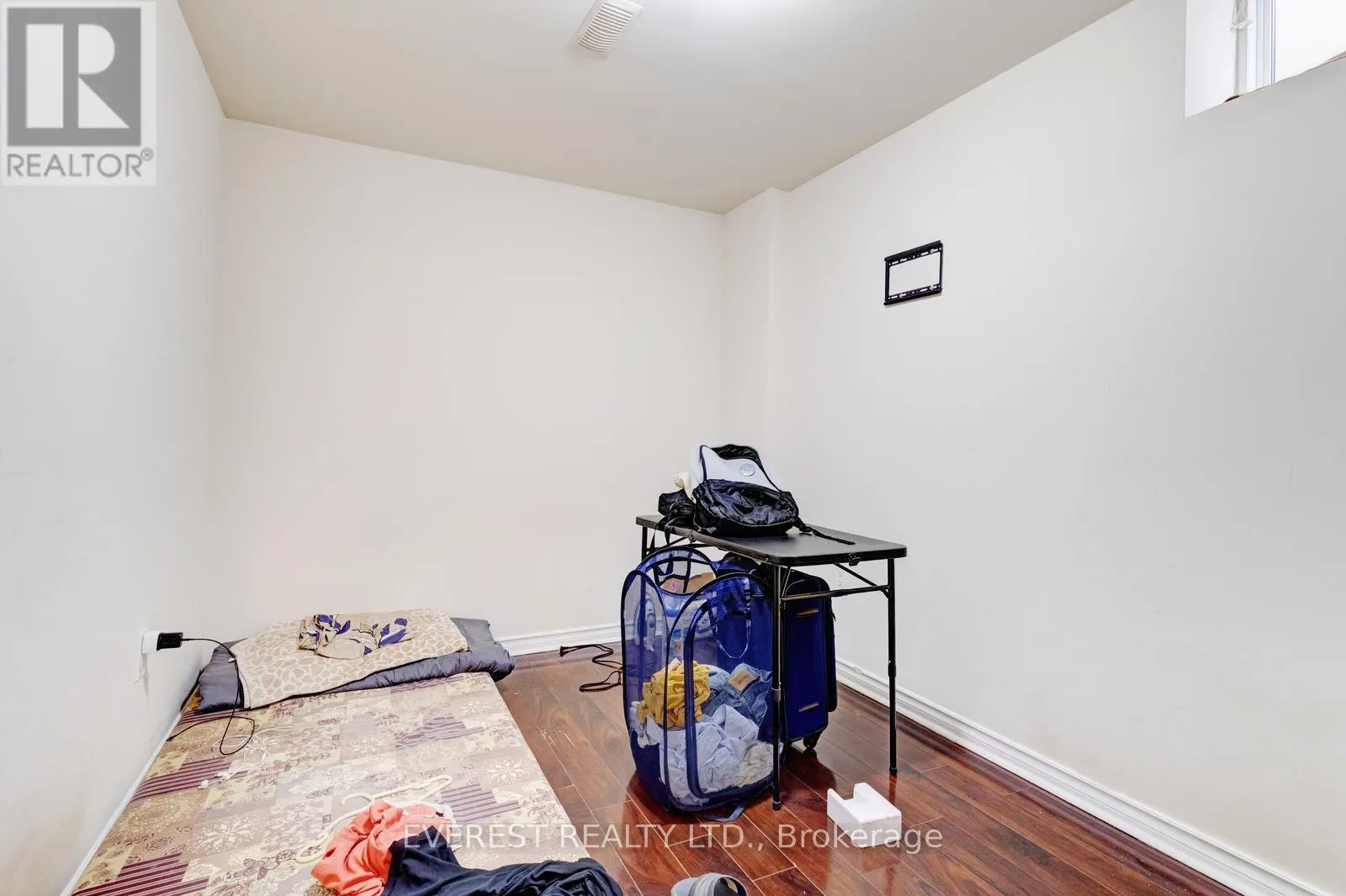 5172 NESTLING GROVE