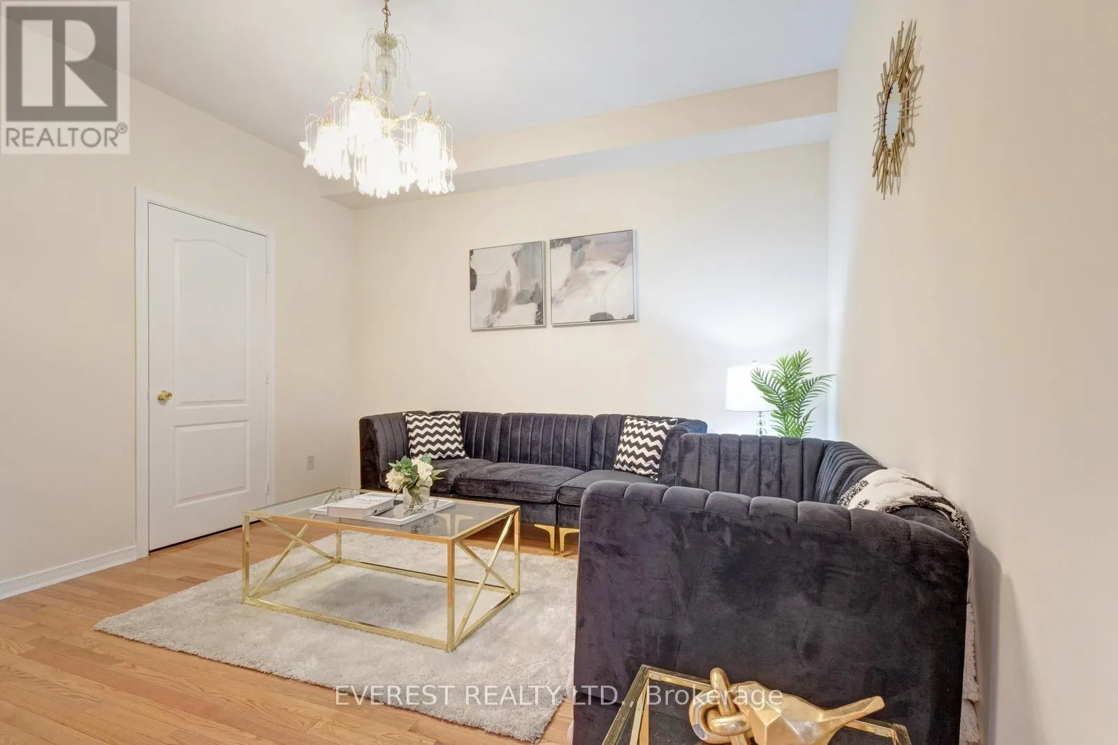 5172 NESTLING GROVE