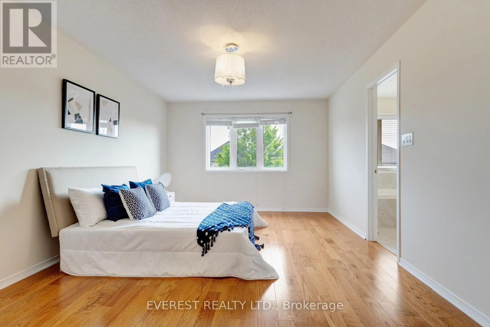 5172 NESTLING GROVE