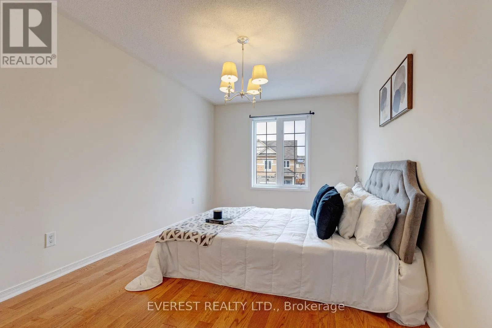 5172 NESTLING GROVE