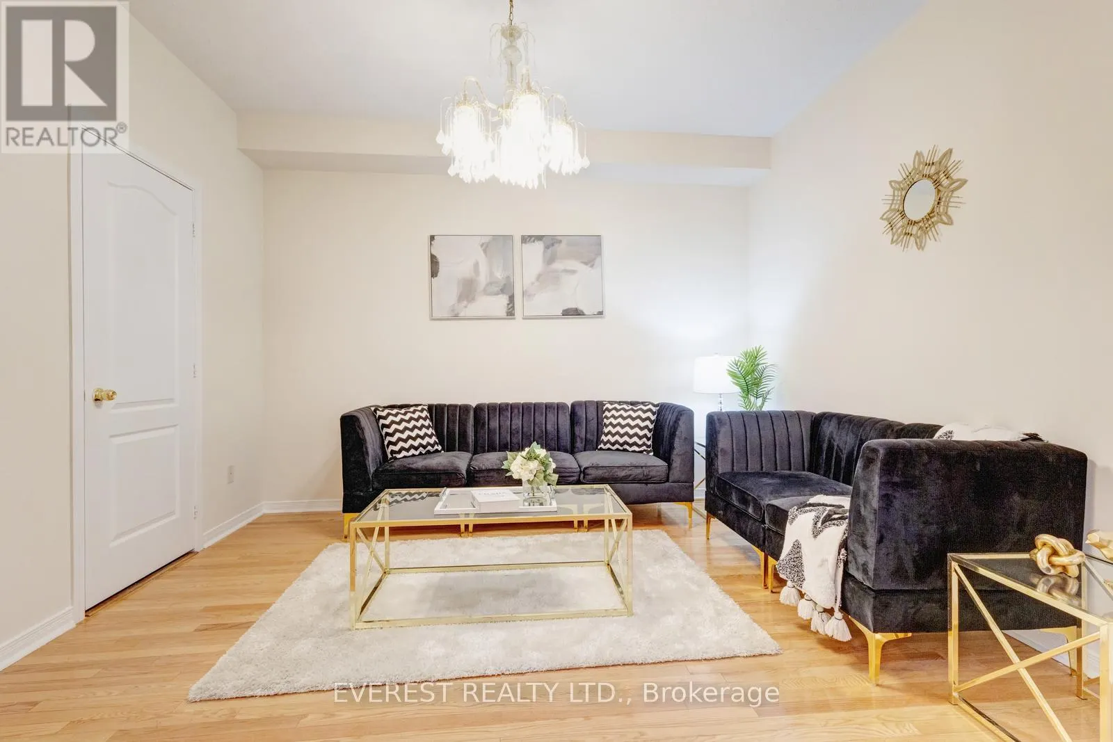 5172 NESTLING GROVE