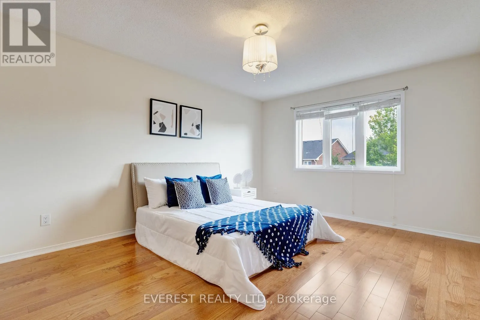 5172 NESTLING GROVE