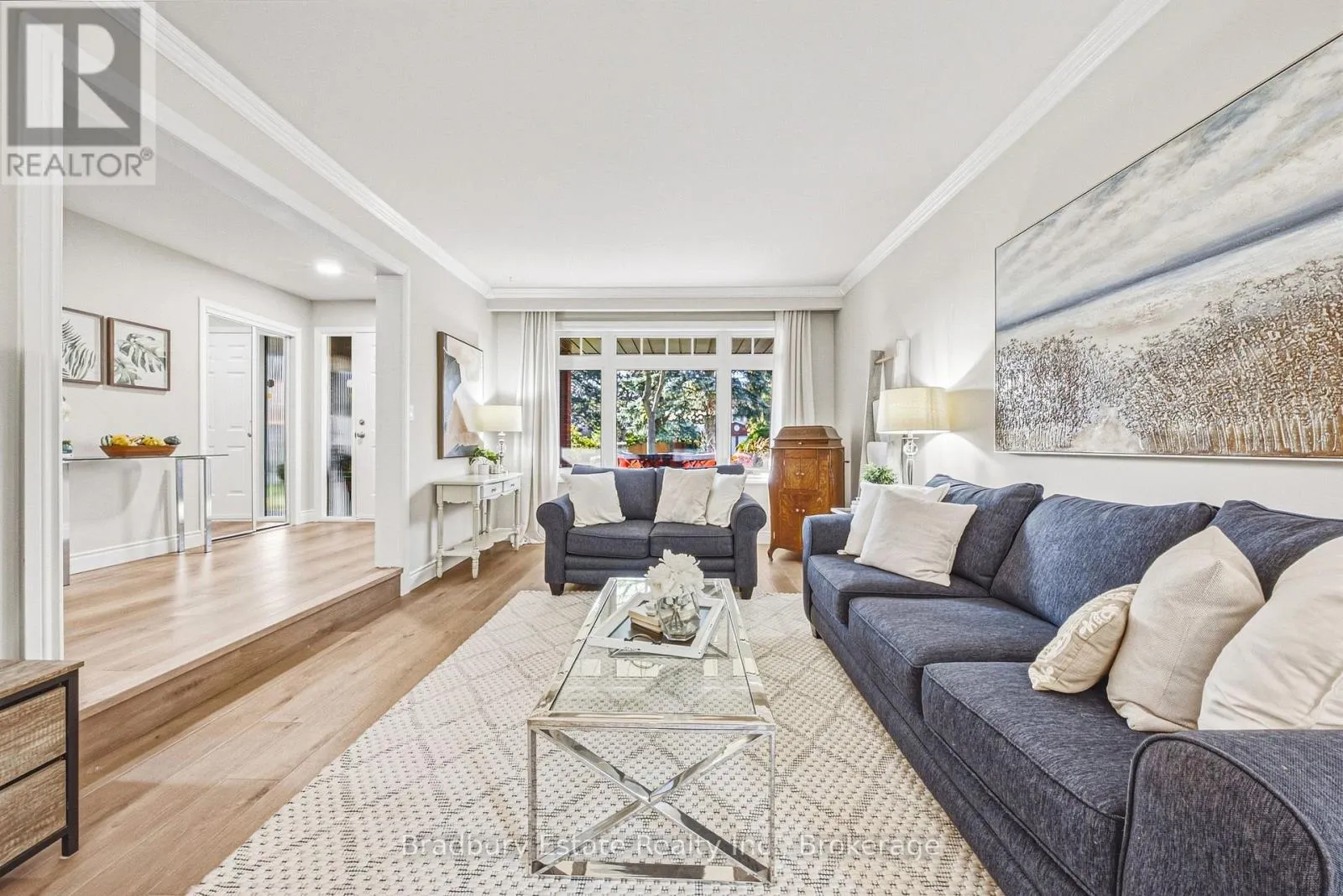 1106 HUNTLEY COURT