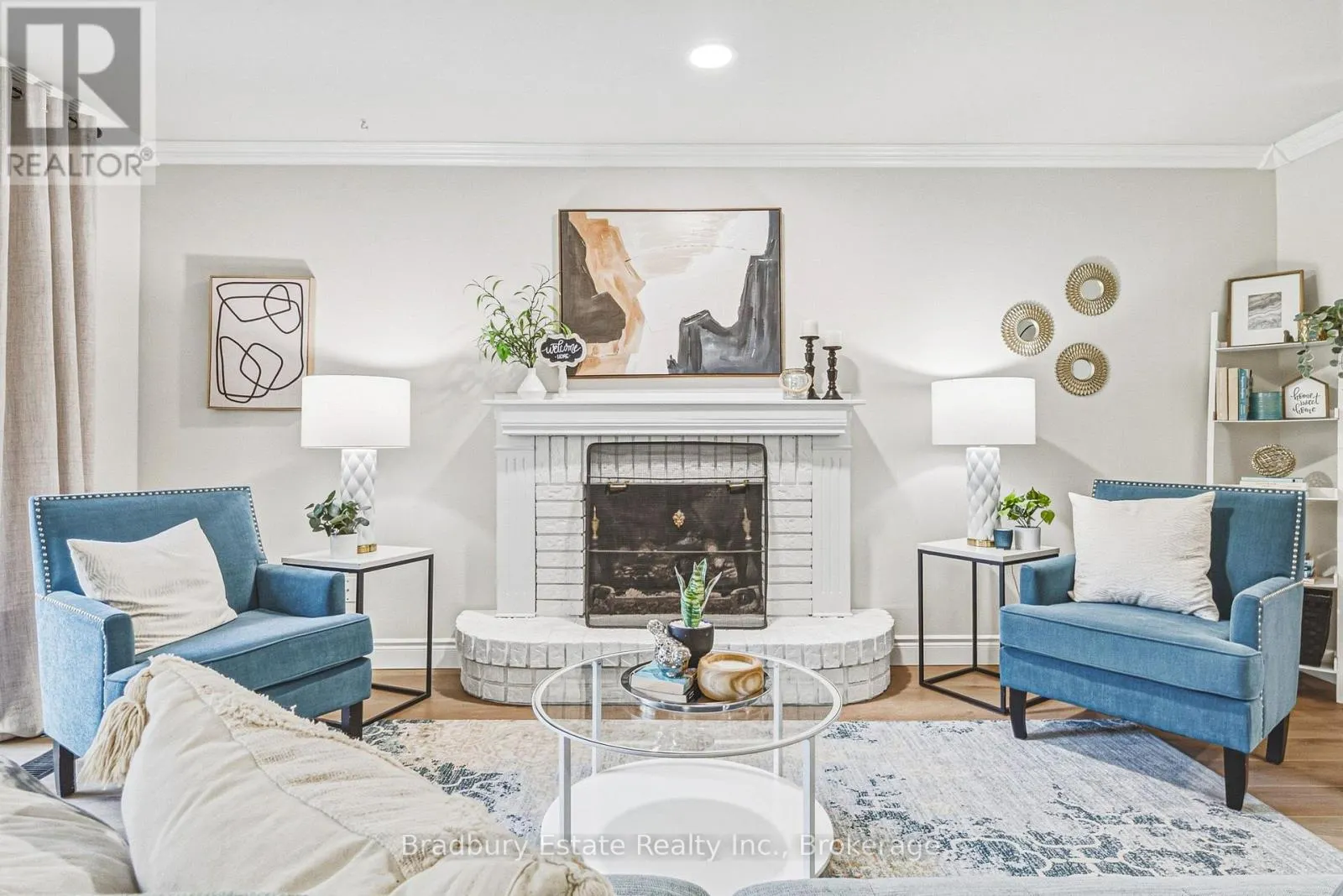 1106 HUNTLEY COURT
