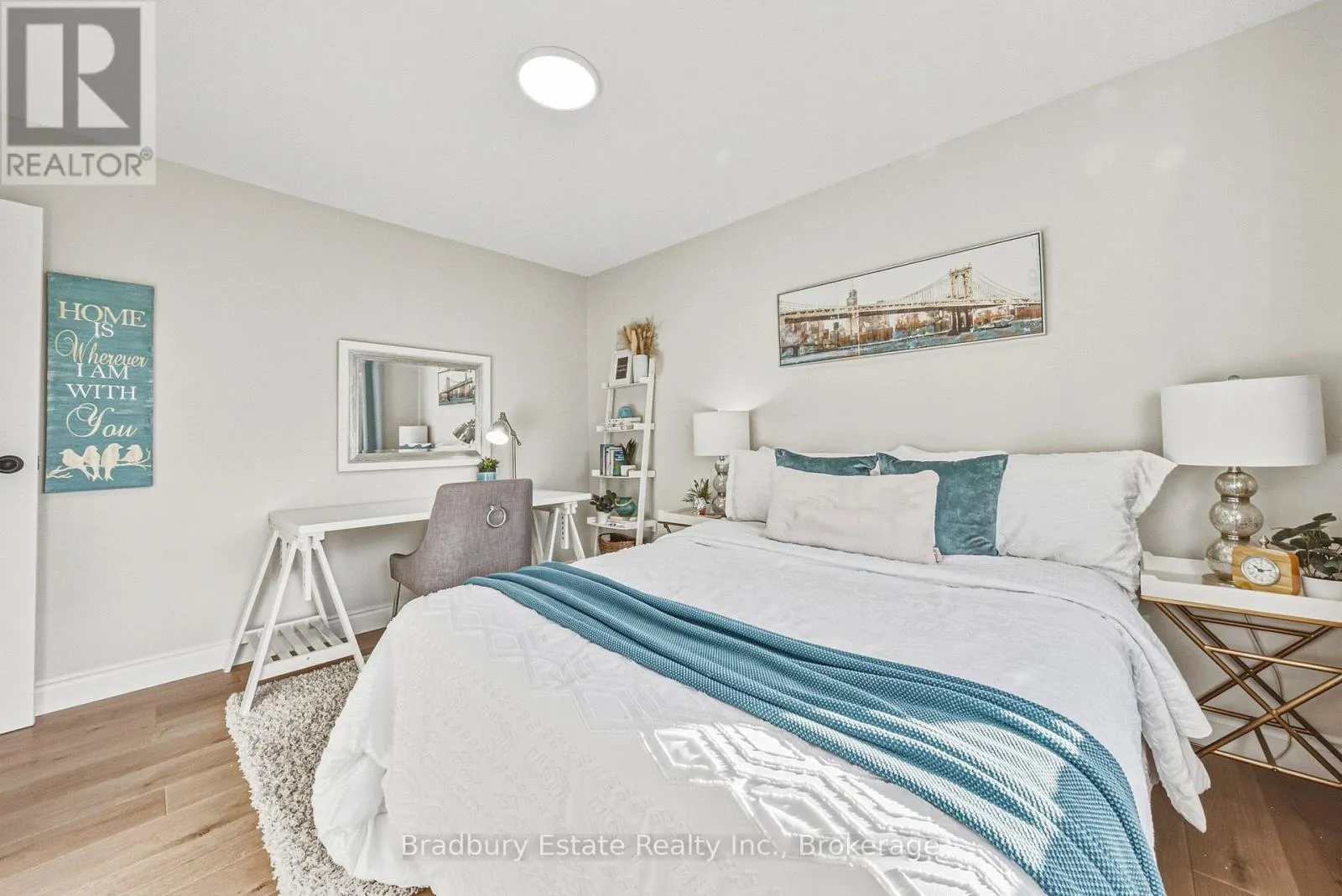 1106 HUNTLEY COURT
