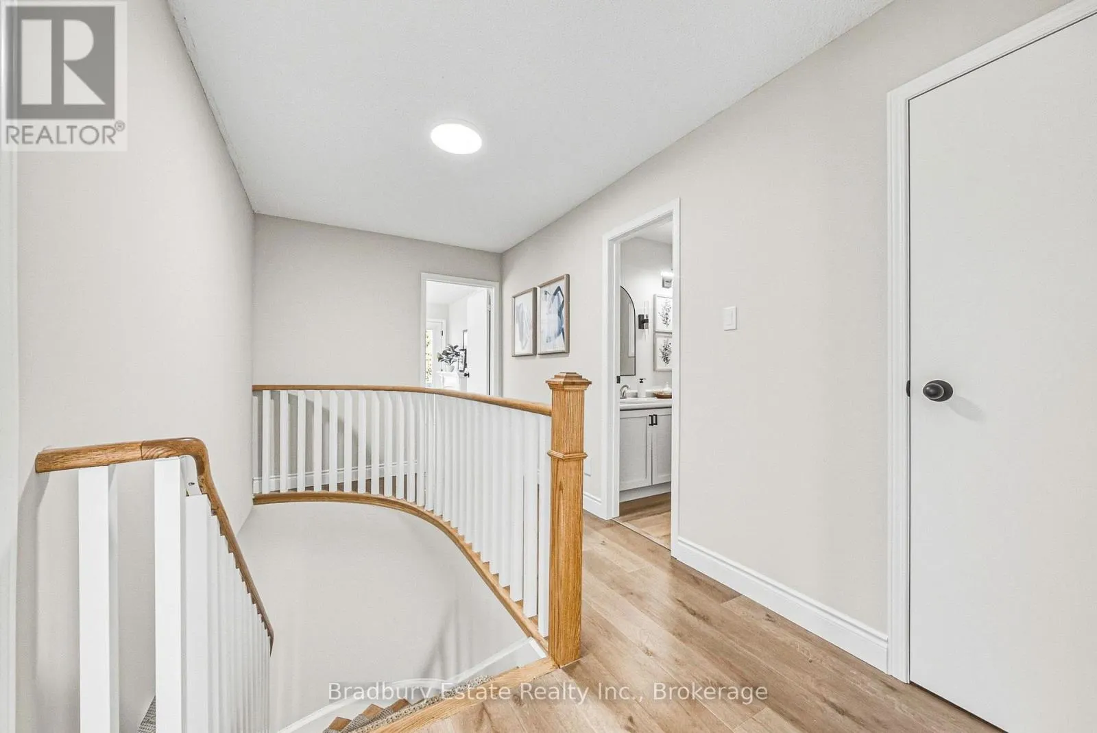 1106 HUNTLEY COURT