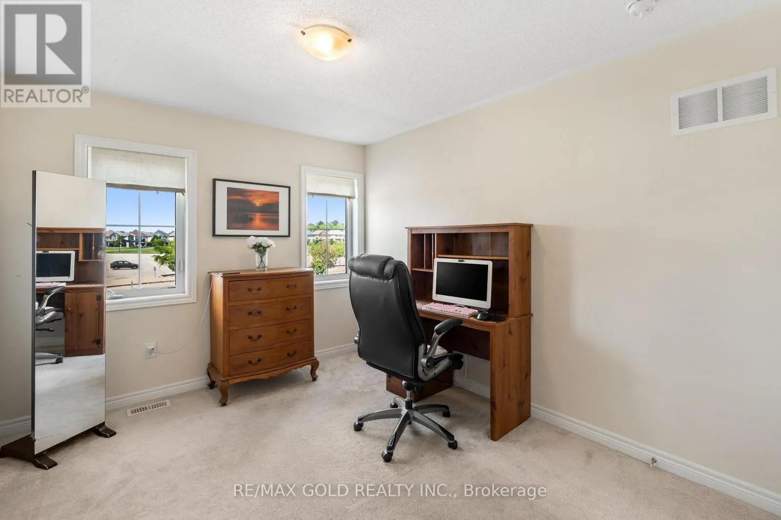 15 ANTIBES DRIVE