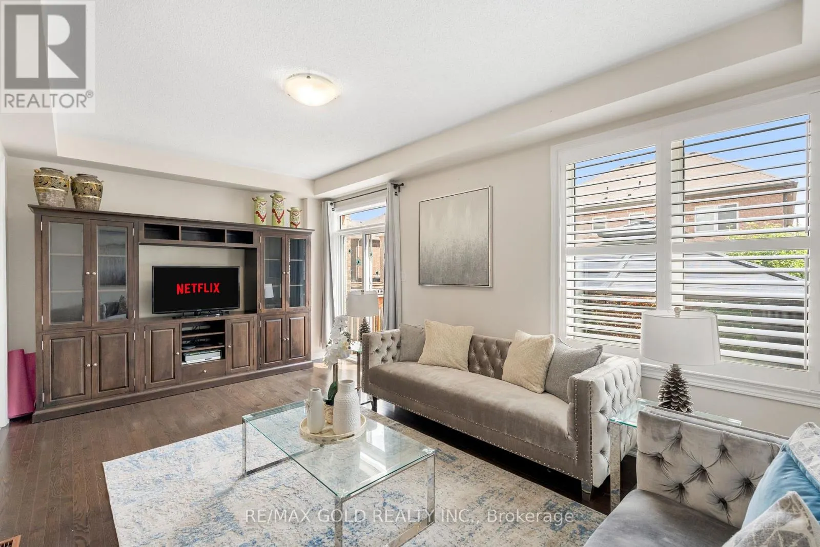 15 ANTIBES DRIVE