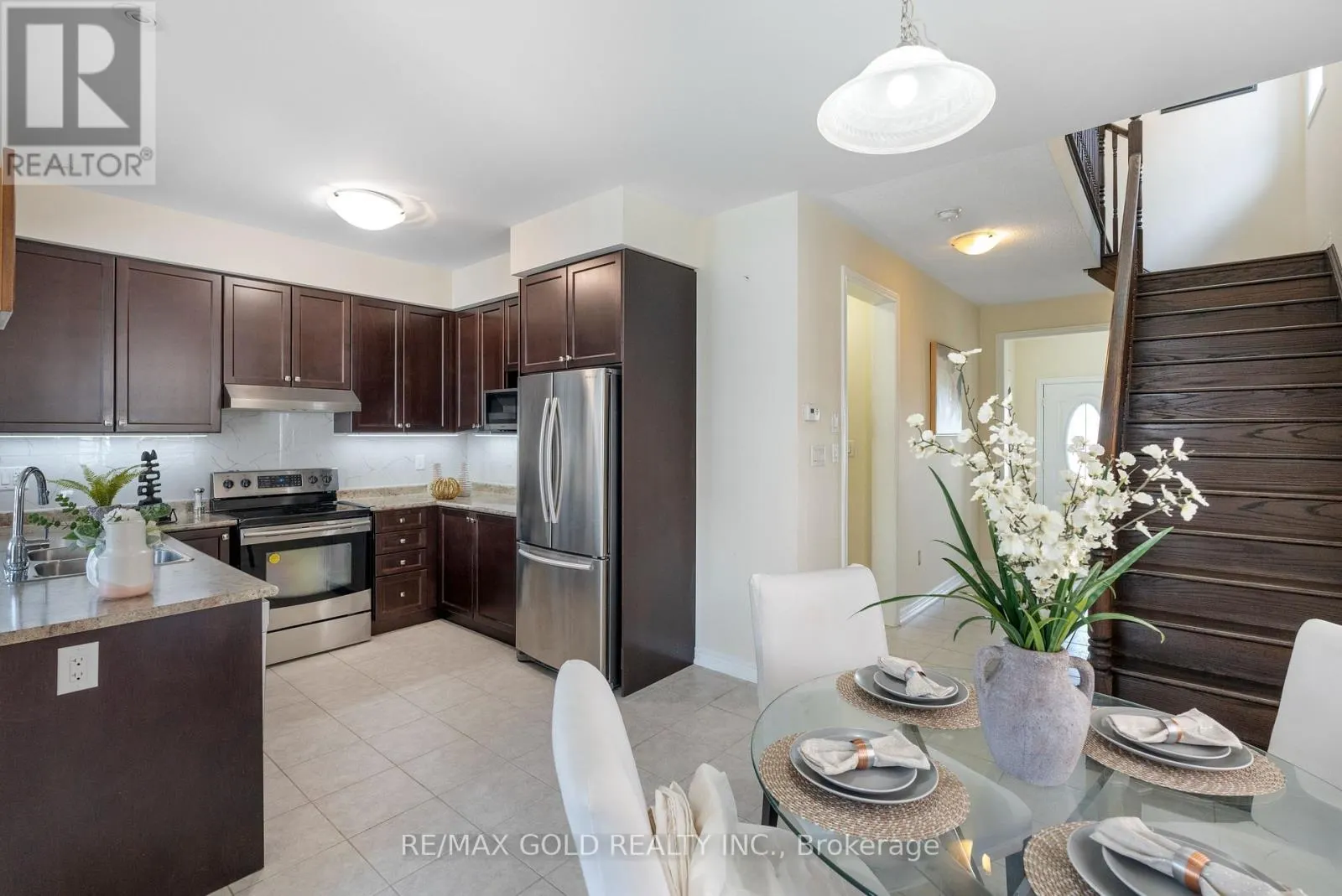 15 ANTIBES DRIVE