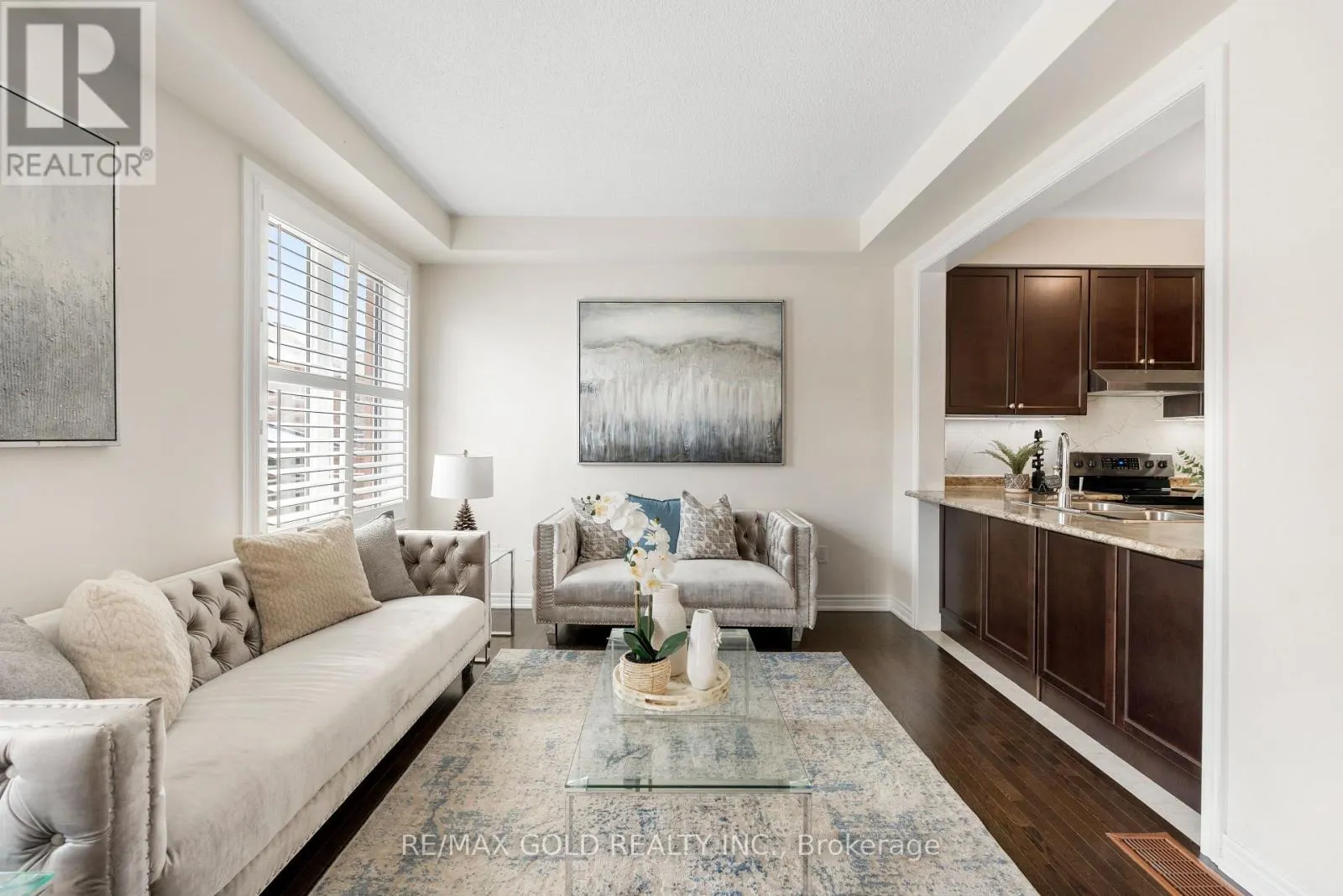 15 ANTIBES DRIVE