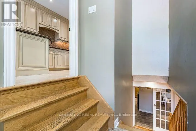 2 ALDERBURY CRESCENT