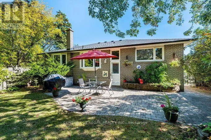 2 ALDERBURY CRESCENT
