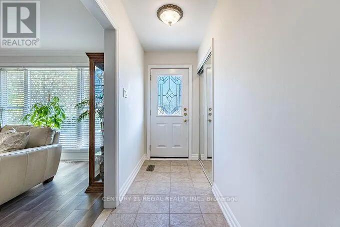 2 ALDERBURY CRESCENT