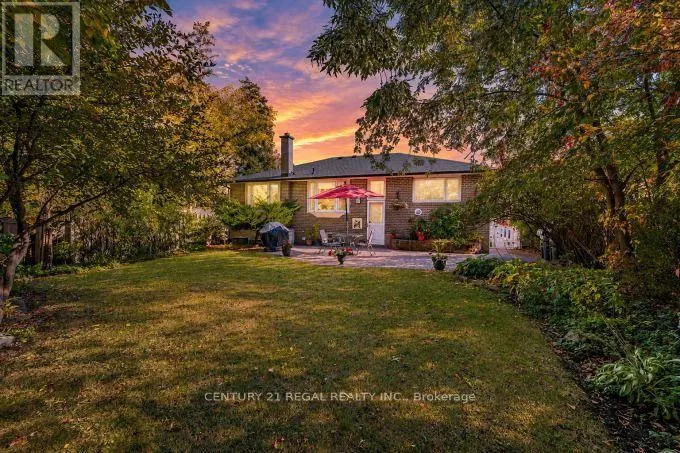 2 ALDERBURY CRESCENT
